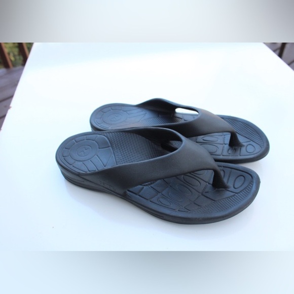 Aetrex Maui sandals - Picture 2 of 14